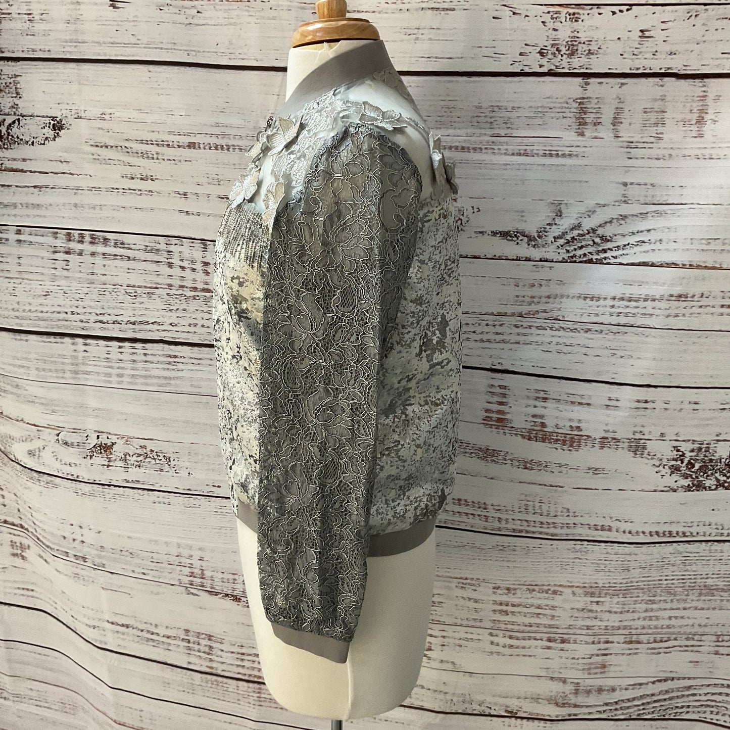 Tahari Silver Tone Mesh Flower Frill Jacket - Size S