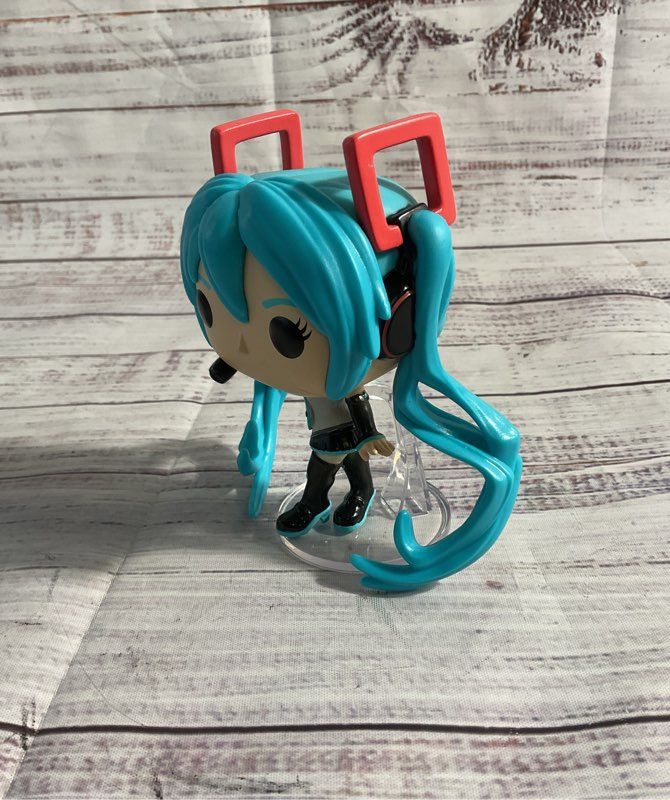 Funko Pop Animation Vocaloid Out Of Box #960 Hatsune Miku V4X Vinyl Figure Loose