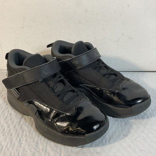 Jordan Max Aura FQ8299-001 Youth Black Sneakers Shoes- SZ 2Y