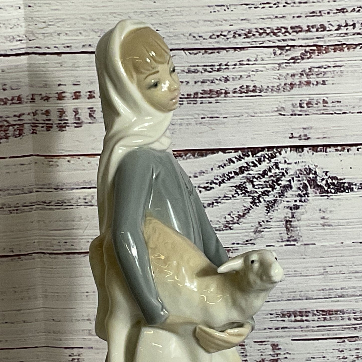 VTG. LLADRO Glossy Woman with Lamb 10.75" Figurine #G-22 M