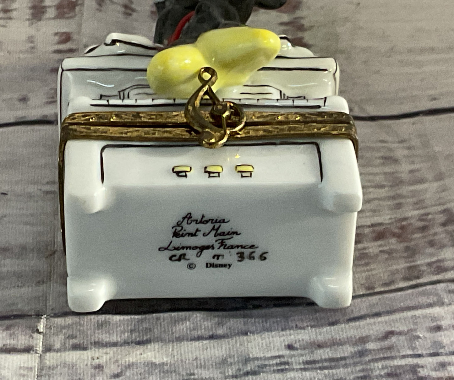 Limoges Disney Artoria Minnie Mouse on Piano Trinket Box Multicolor