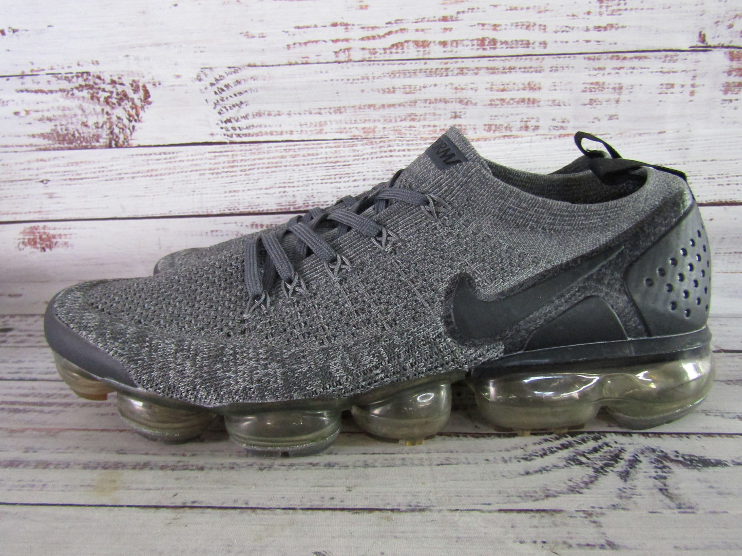 Nike Air Vapormax Flyknit 2 Wolf Grey Mens Gray Knit Sneakers Size 11 942842-002