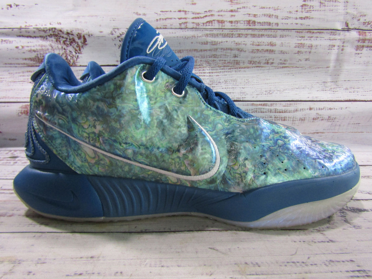 Nike LeBron 21 Abalone Men's Mid-Top Sneakers Size 10 FN0708-400