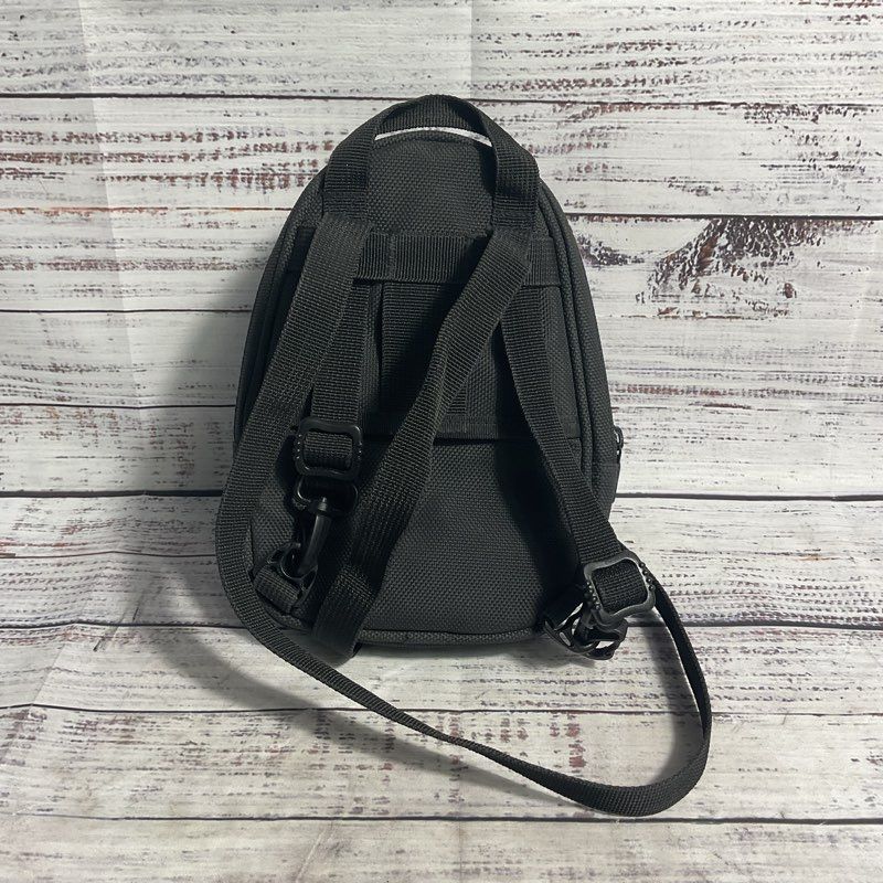 Nintendo Gameboy Advance SP Blue Mini Backpack Carrying Case