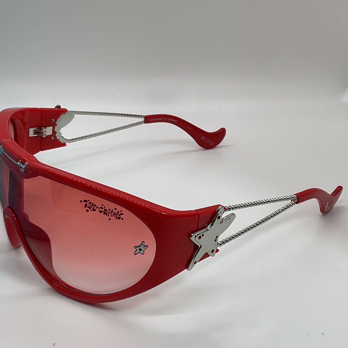 IAN CHARMS X LE SPECS Nepo Baby Red Sunglasses with Faux Fur Cover