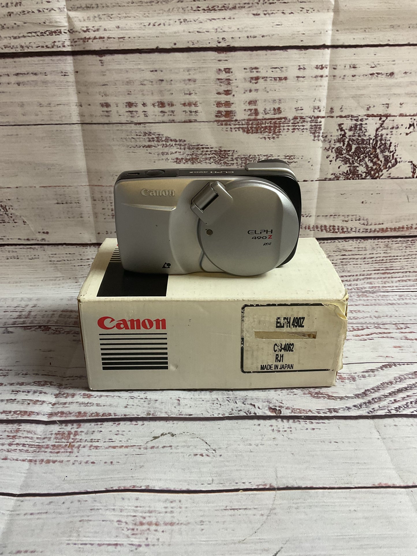 Canon Elph 490z Film Camera with Box and Manual UNTESTED