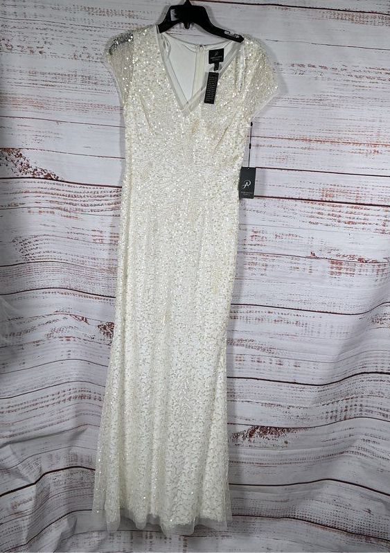 NWT Women's Adrianna Papell Ivory Beaded Mermaid Gown Size 2 Retail $329