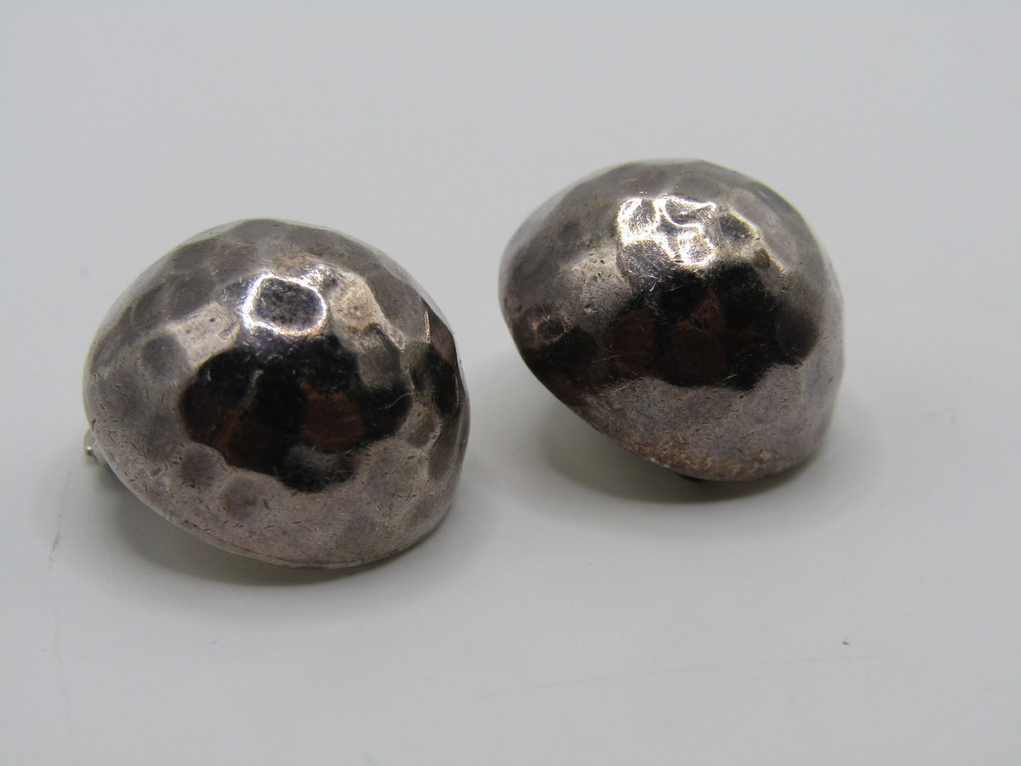 Vintage Handcrafted Hammered Sterling Silver Dome Clip-On Earring Made in Mexico