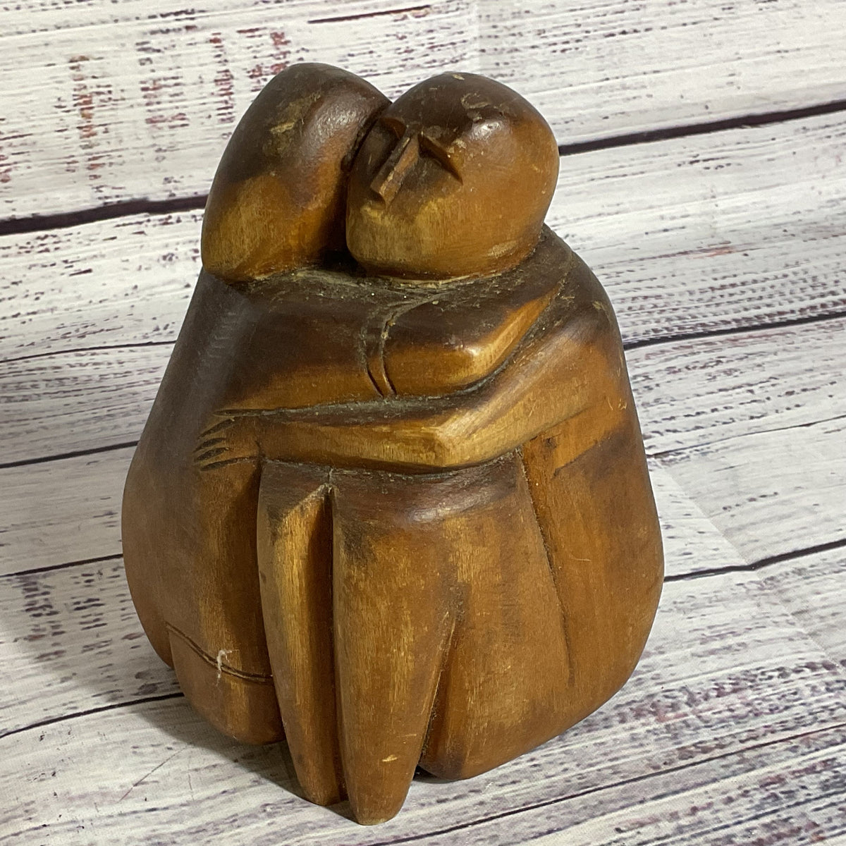 VTG./ANTIQUE Love Wood Carving of Man & Woman Embracing- 5"