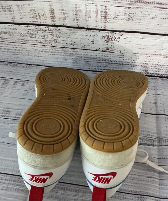 Girls Nike Court Borough Low 2 White W/blue Sneaker Size 6.5 Y