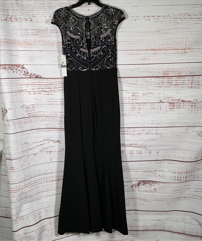 NWT Aidan Mattox Black Gown with Beaded Bodice Size 2 Retail $440
