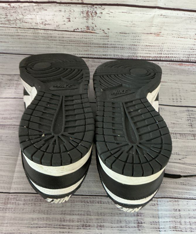 Women's Nike Dunk Low Black & White Sneakers Size 8.5
