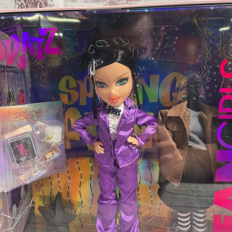 NEW Bratz X Mean Girls Janis Spring Fling Collector Fashion Doll