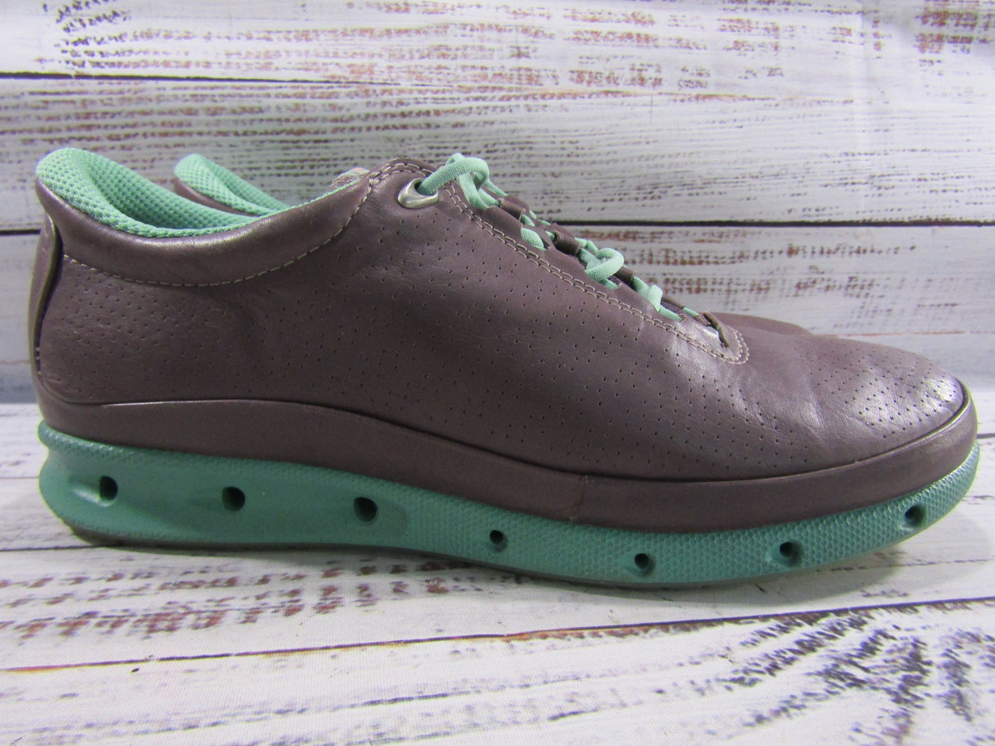 Ecco Cool Pro Women's Purple Leather Gore-Tex Waterproof Golf Shoes Size 6