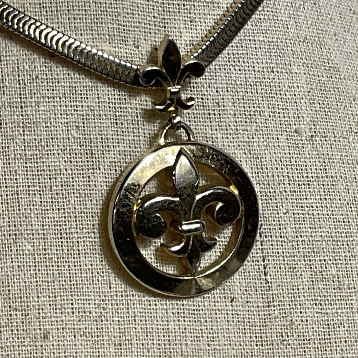 MONET Light Gold Tone Fleur Choker Chain 16" Necklace