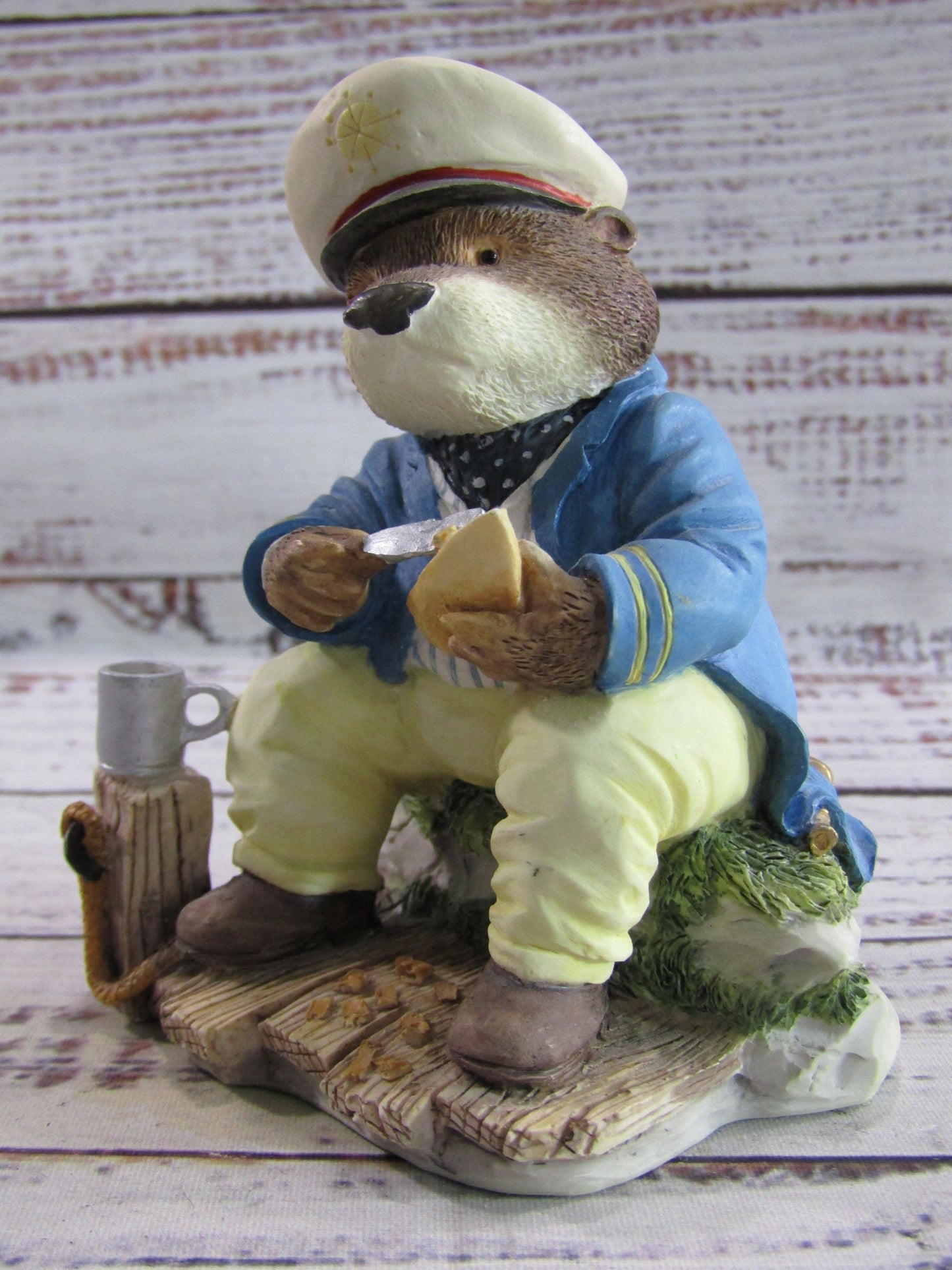 Villeroy & Boch Picnic at Foxwood Captain Otter Figurine