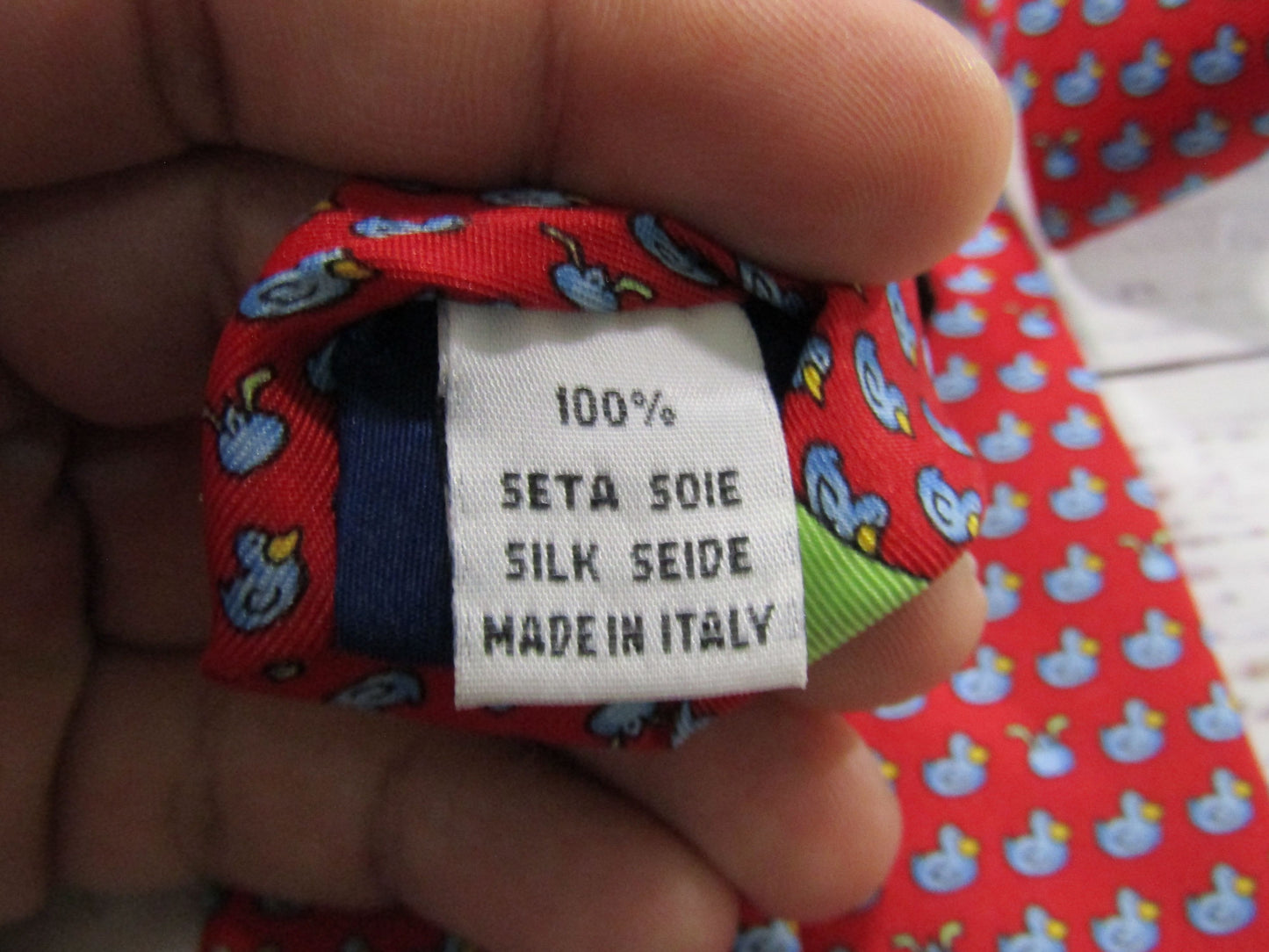 Salvatore Ferragamo Men's Red Silk Duck Print Tie Made in Italy