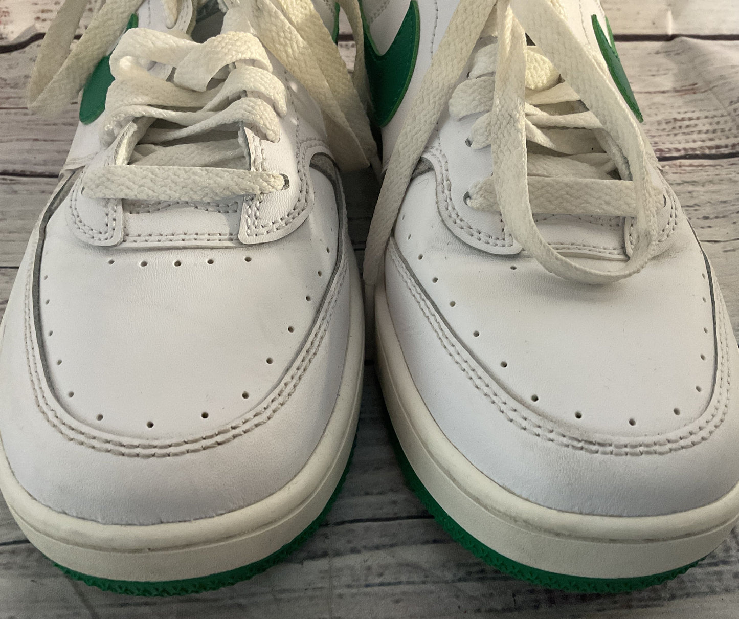 Nike Women's Gamma Force Leather Sneakers White Malachite 7