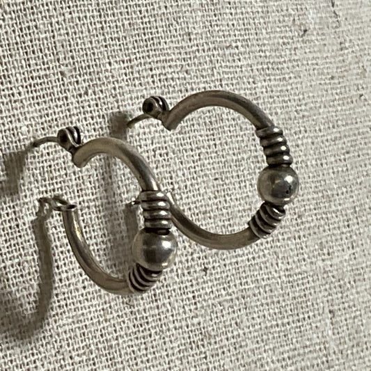 Balinese Sterling Silver Ball Hoop 1" Earrings- 3.26g