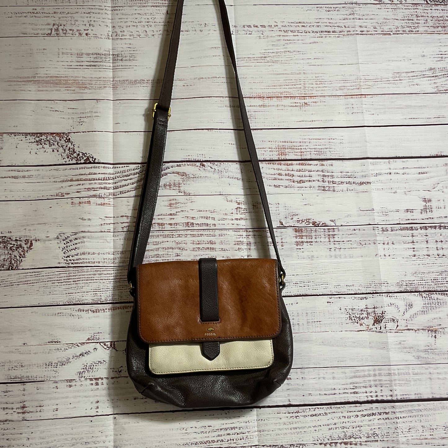 VTG. FOSSIL Colorblock Crossbody Leather Bag