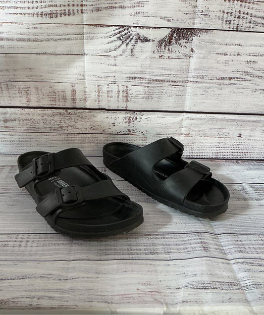 Unisex Birkenstock Black Slip-On Flats Men's Size 8-8.5 Women's Size 10-10.5