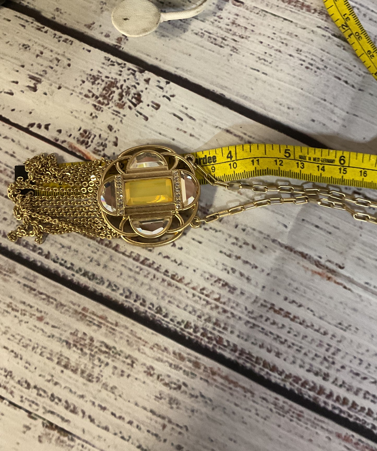Lia Sophia Gold Tone Vintage Necklace