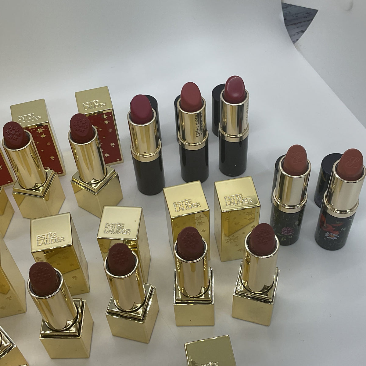 Lot of 23 NEW ESTEE LAUDER Limited Edition, Pure Color Envy Lipsticks