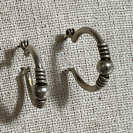 Balinese Sterling Silver Ball Hoop 1" Earrings- 3.26g