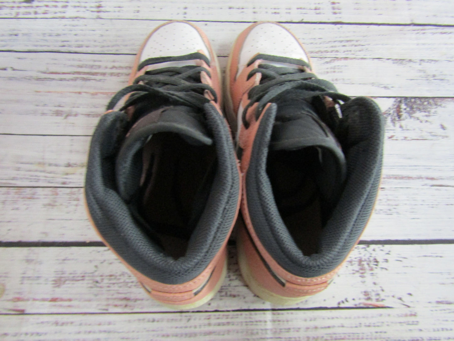 Nike Air Jordan 1 Girl's Pink Quartz Mid-Top Sneakers Size 7 Y 555112-603