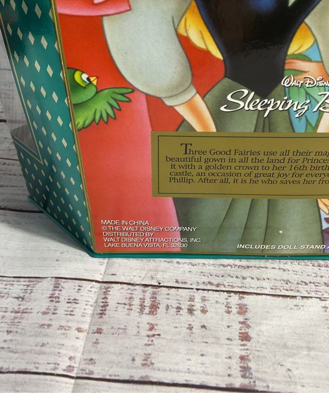 Walt Disney's Sleeping Beauty Disney Exclusive Classic Doll Collection 88003