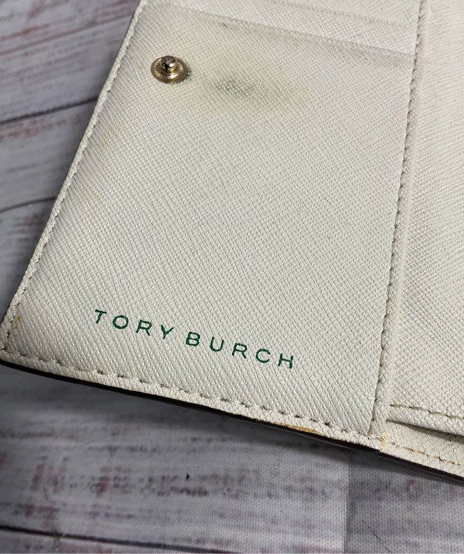 Tory Burch Women Wallet / Trifold Limited Edition VHTF Rare Elegant Style White