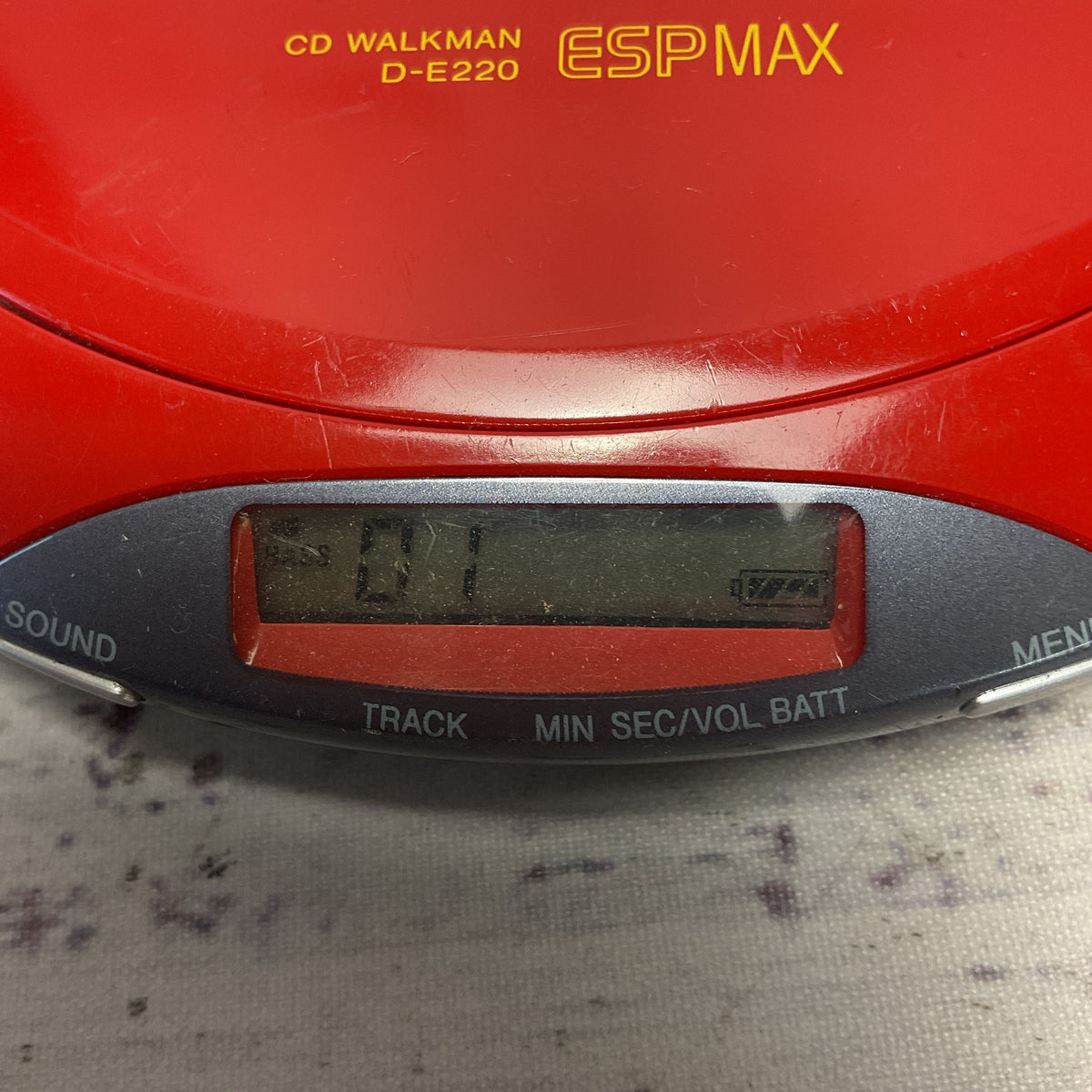 Sony Portable CD Player Red D-E220 ESP Max Parts Or Repair Turns On Spins