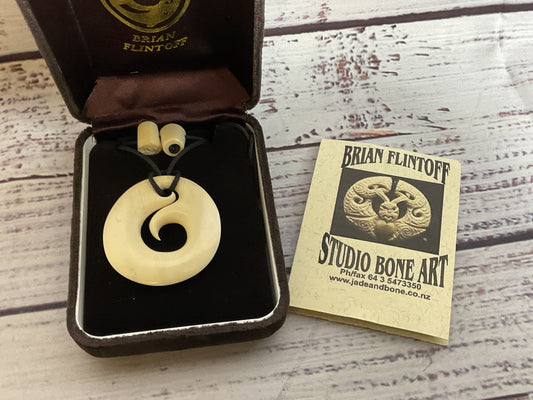 NEW BRIAN FLINTOFF Studio Bone Art Pendant Necklace