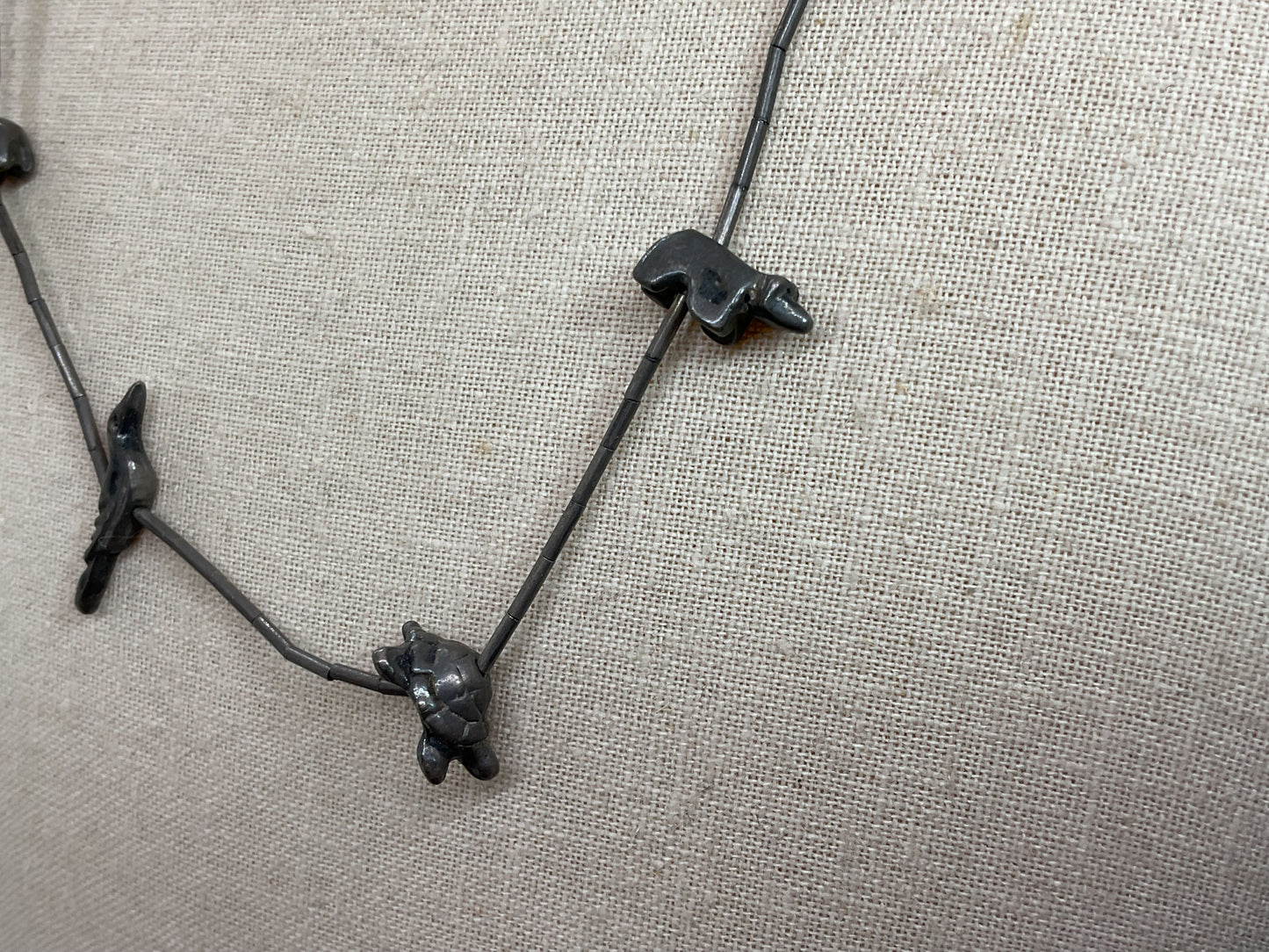 VTG. Native American Heavy Sterling Silver Fetish Animal 19.5" Necklace- 13.20g