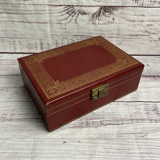 Vintage Burgundy Faux Leather Velvet Lined 2 Tier Jewelry Box