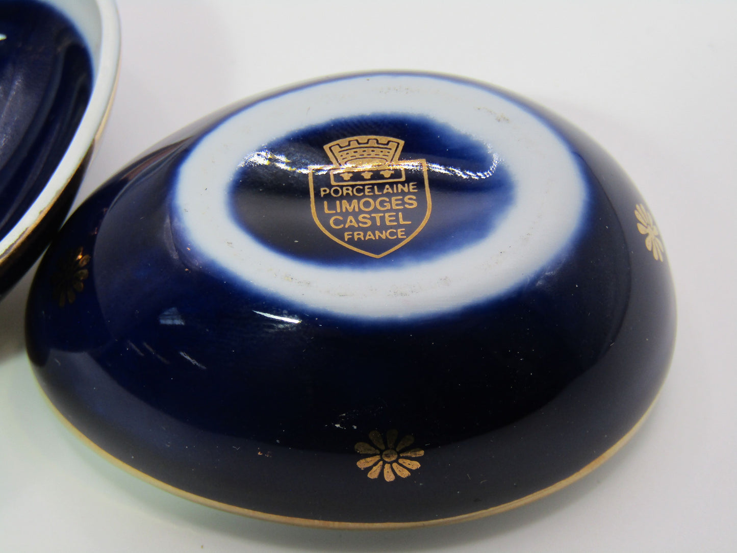 Vntg Limoges Castle Floral Cobalt Blue 24k Gold Wash Trinket Box Made in France