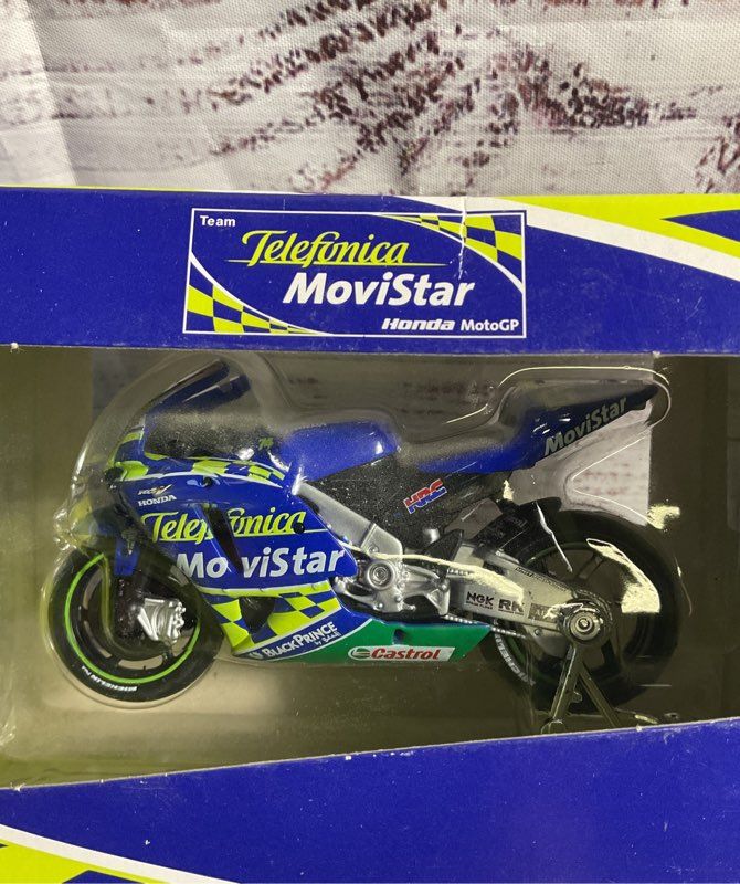 Maisto 1:18 Honda RCV 211 2004 Sete Gibernau Telefonica Movistar