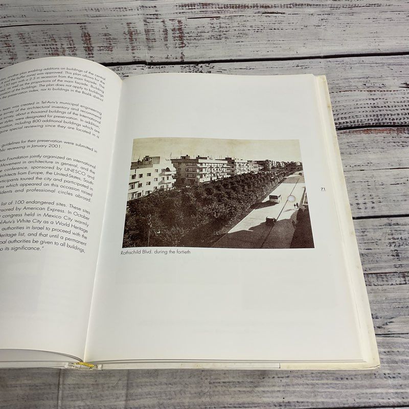 Tel Aviv's Modern Movement: The White City A World Heritage Site Hardcover