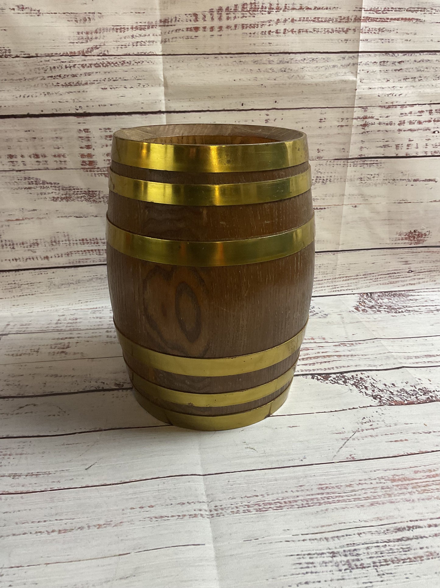 Small Decorative 8" Barrel House Decoration