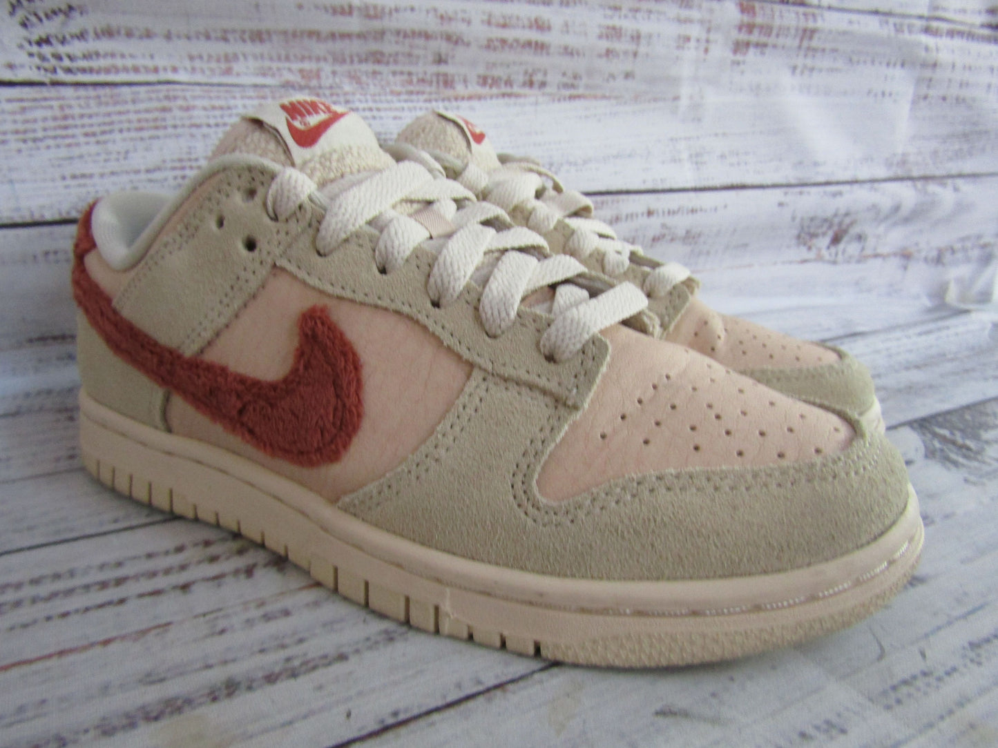 Nike Dunk Low Terry Swoosh Women's Low Top Sneakers Size 6 DZ4706-200