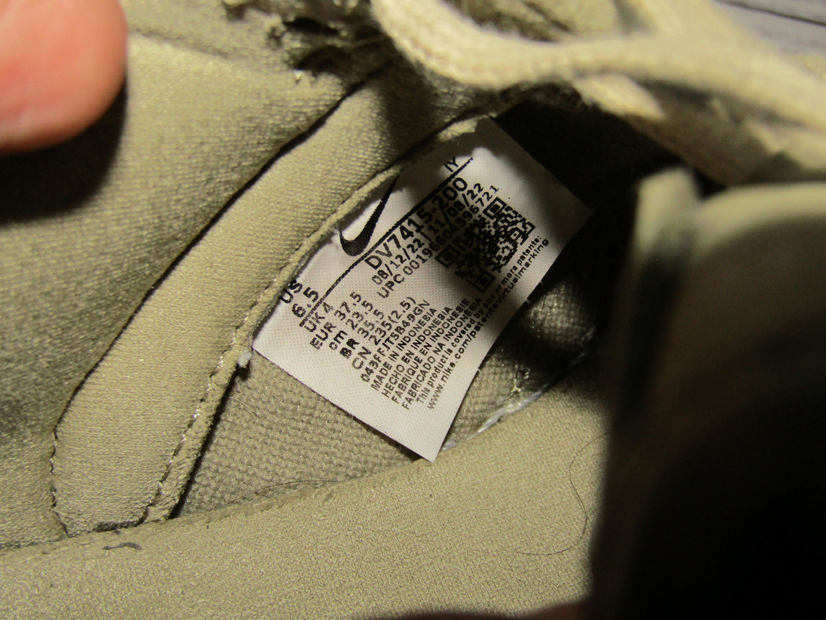 Nike Dunk Low PRM Women's Neutral Olive Low Top Sneakers Size 6.5 DV7415-200