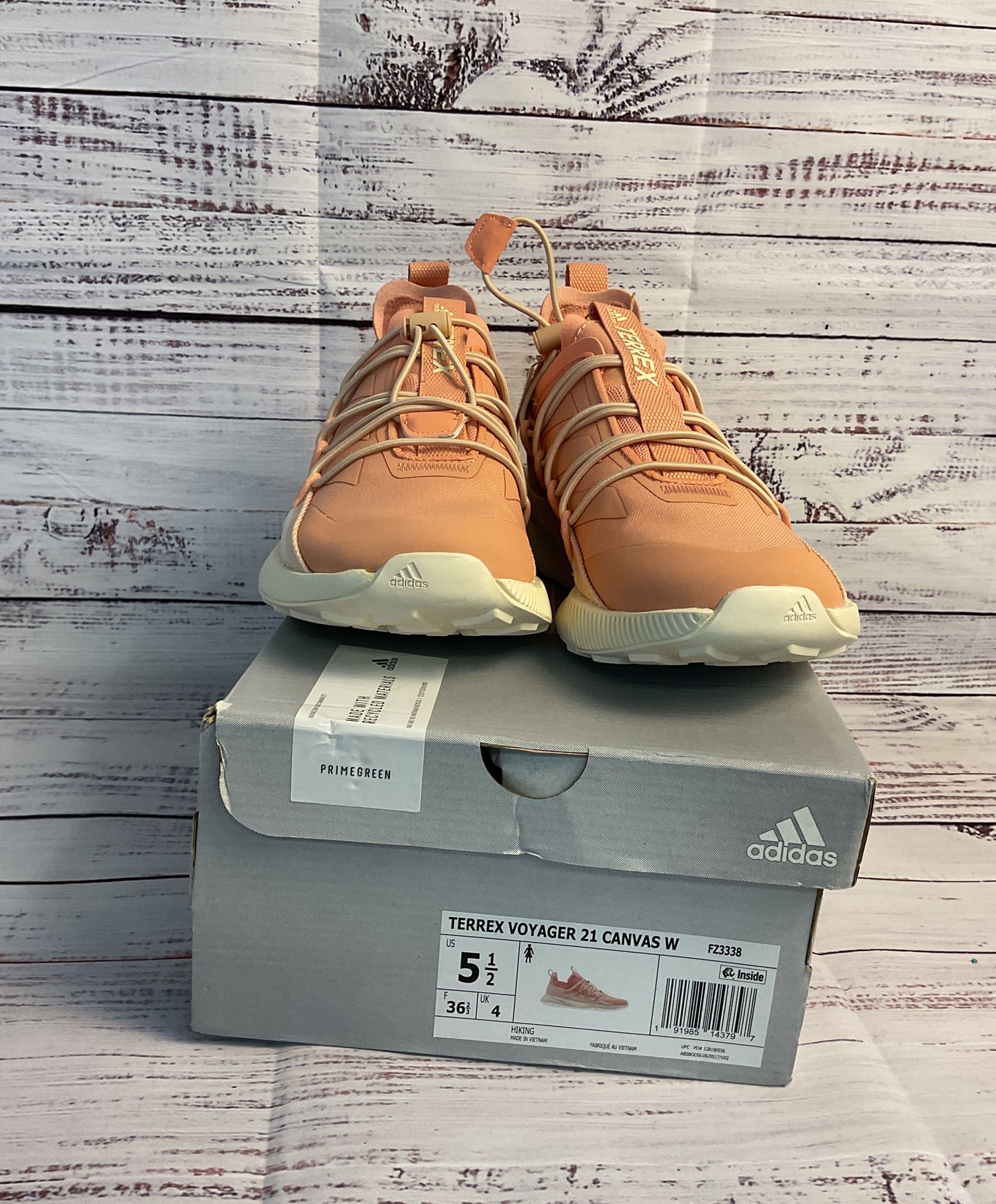 NWB Women's adidas Terrex Voyager 21 Peach Sneaker Size 5.5