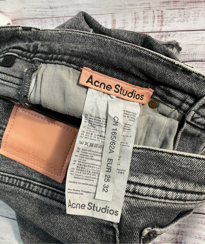 Acne Studios Women's Black Wash Jeans Size 26x26 Straight