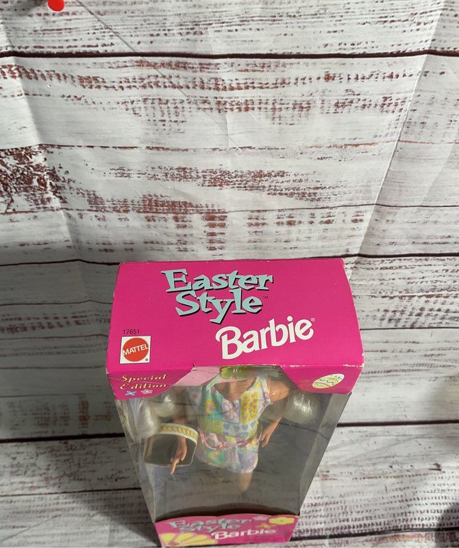 NIB Vintage 1997 Easter Style Barbie Doll Special Edition