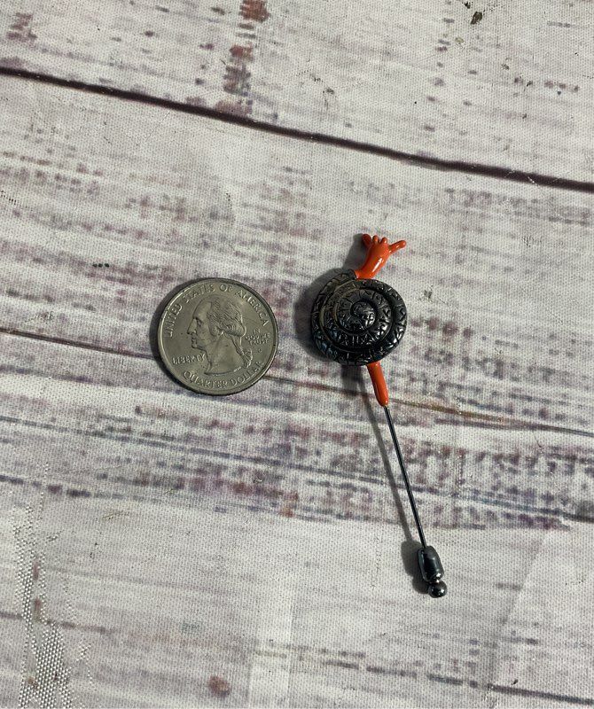 MMA Metropolitan Museum Of Art Silver Tone Orange Enamel Snail Stick Lapel Pin