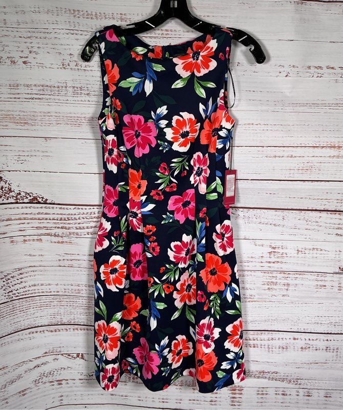NWT Vince Camuto Navy Floral Sleeveless Dress Size 4 Retail $129