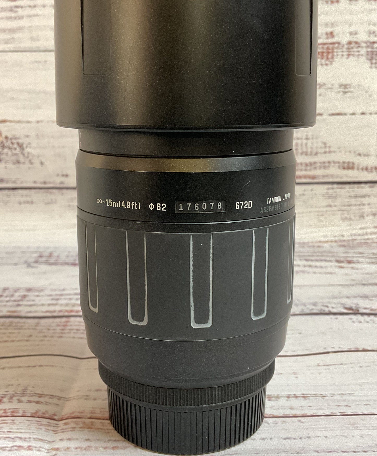 Tamron AF 75-300mm Camera Lens with Lens Covers