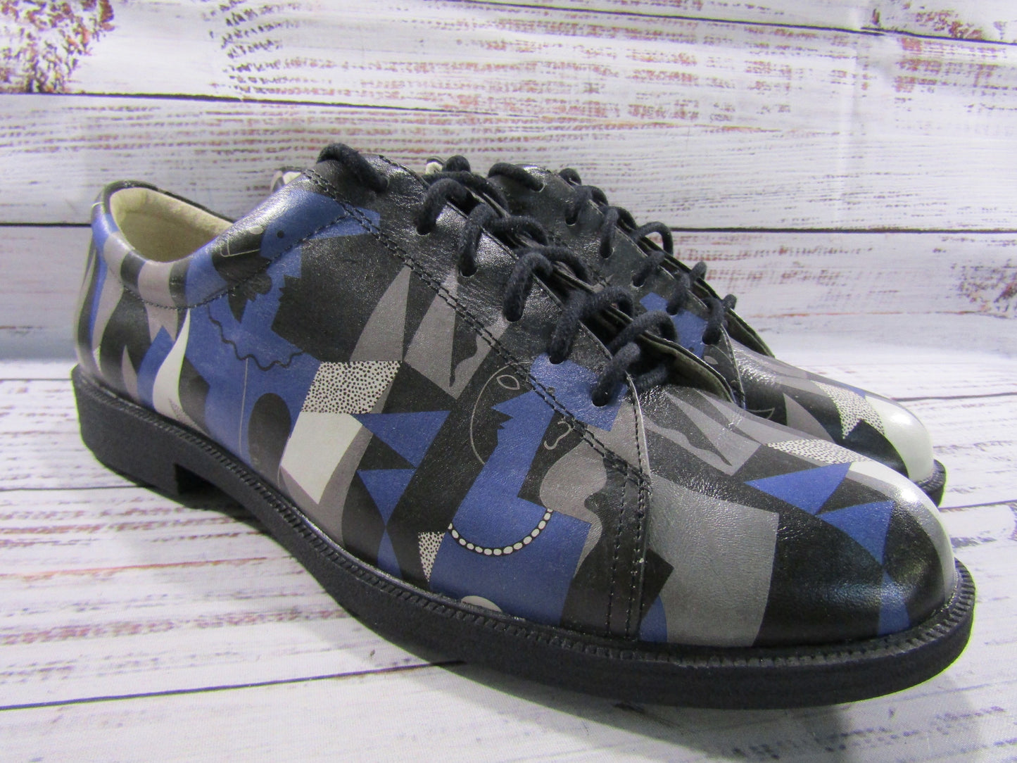 Icon Women's Blue Geometric Print Sneakers Size 11