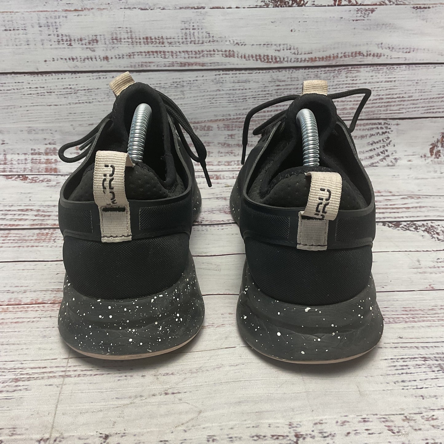 Kuru Atom Black Athletic Sneaker Running Shoe Women Size 9.5