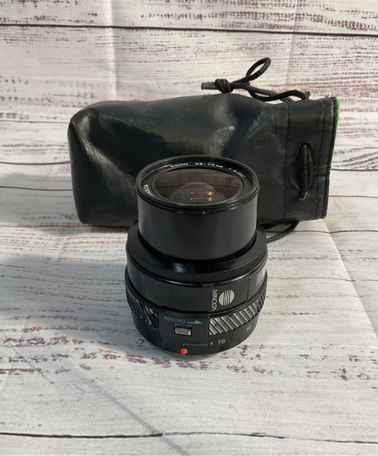 Minolta Maxxum AF Zoom 35-70mm 1:4 (22) With Pouch Bag